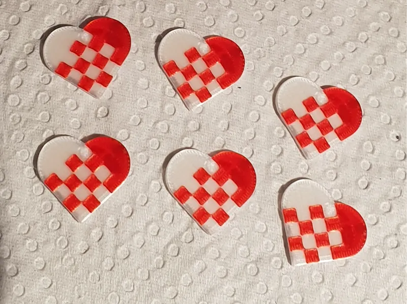 Miniature Danish Christmas Pleated Hearts (1:12)