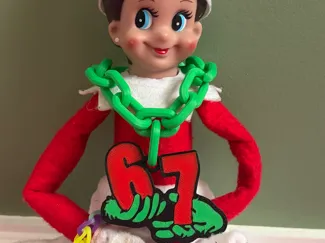 Elf Accessory - 67 Chain with Grinch Hands