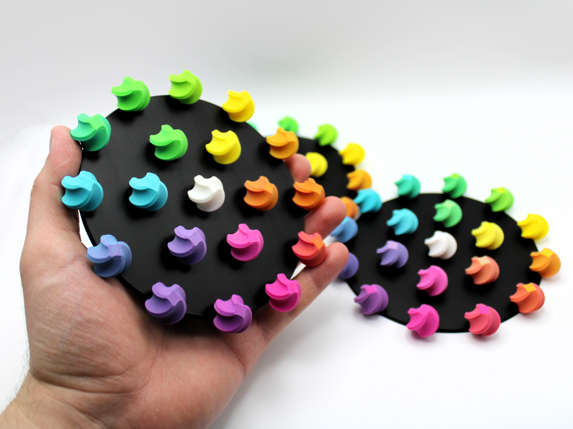 Bambu Ball Full Spectrum Color Swatch Display