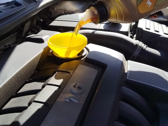 Oil Funnel for Skoda / Audi / Volkswagen