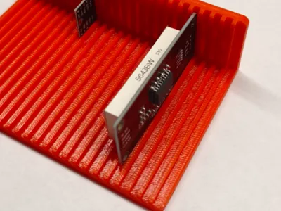 PCB holder right angeled