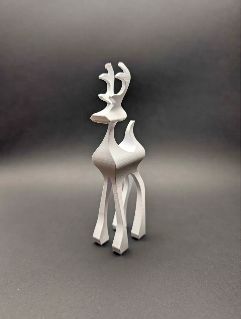 Minimalist Reindeer Decoration