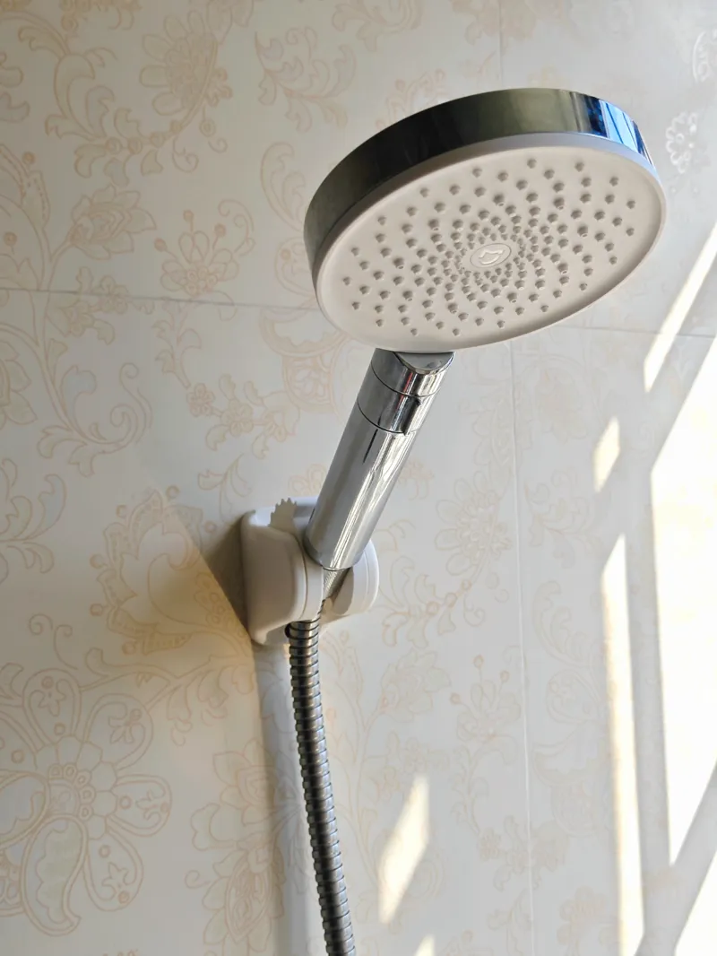 Adjustable shower head holder v2