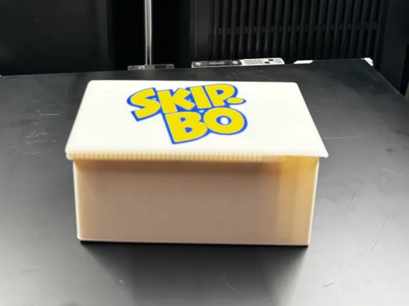 SkipBo Box with snapping slide-lid