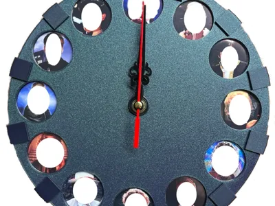 12 Capsule Clock