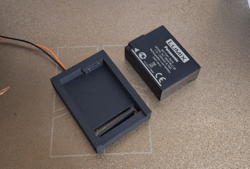 Lumix DMW-BLC12 Battery Adapter