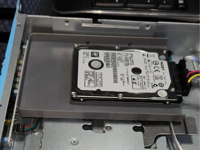 2.5 in to 3.5 adapter tray