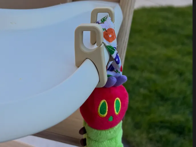 Toy Hook stokke tripptrapp Clip Snap Tray Hook 