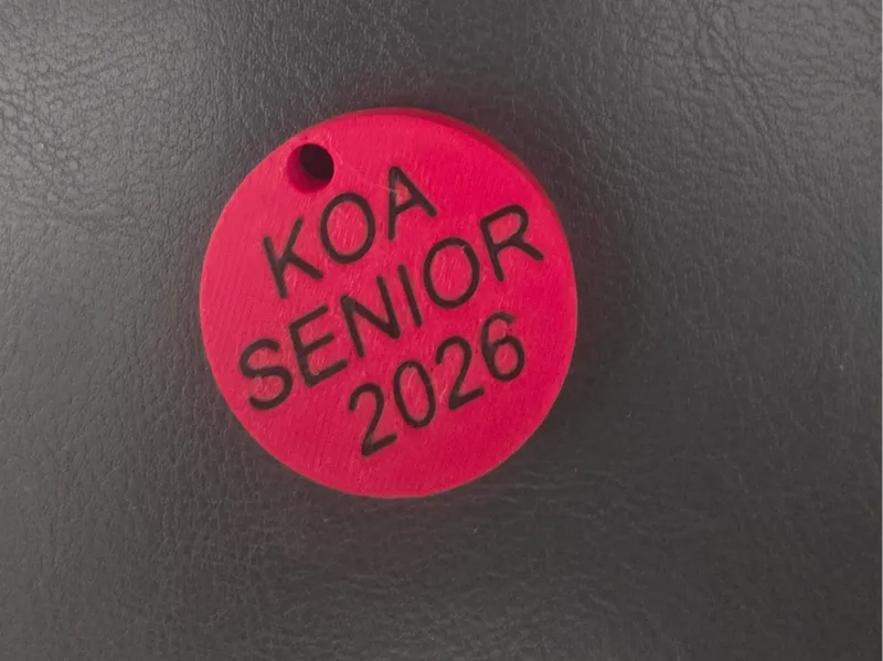 Round Senior 2026 keychain