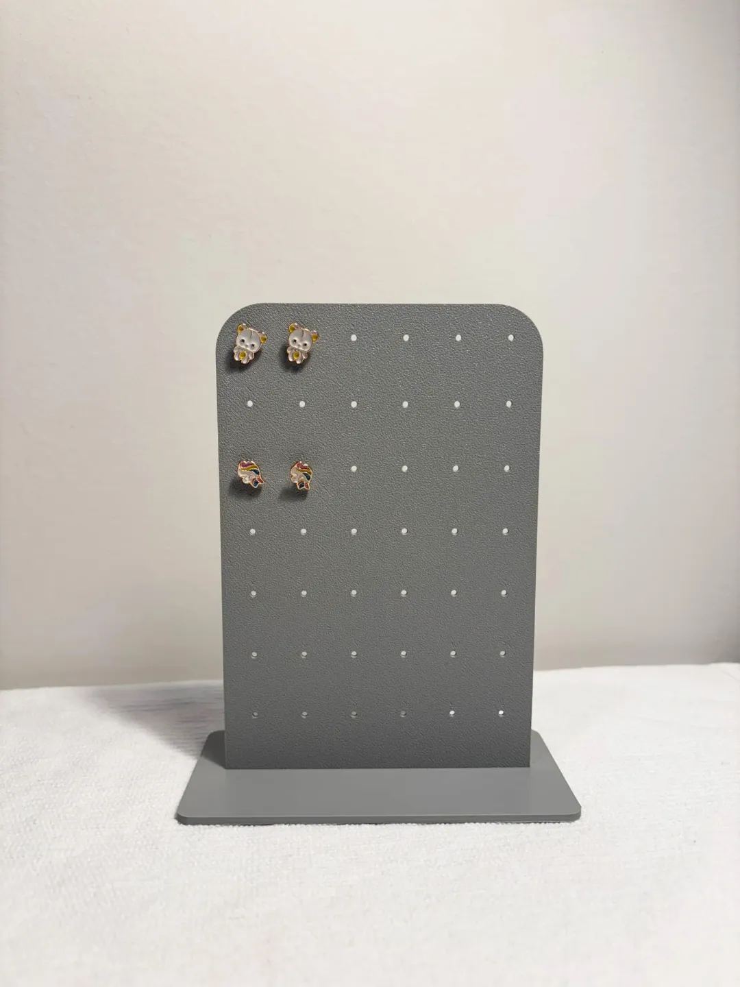 Earring display holder view 3