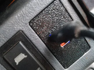 Панель USB зарядного для Toyota RAV4 (XA10)