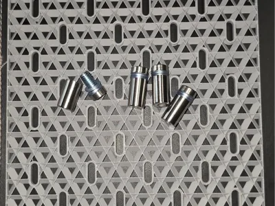 Super fast and lightweight Skadis with 7.5mm perforation