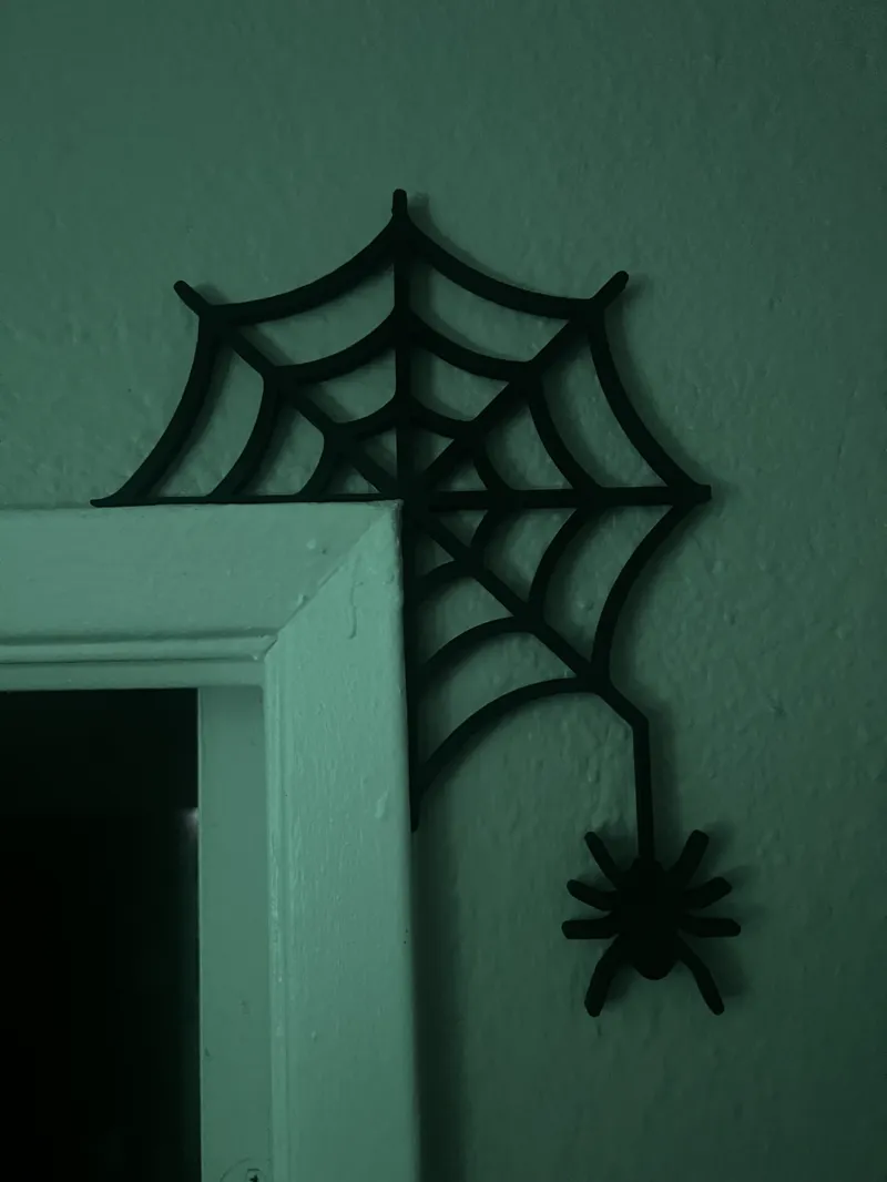 Spider Door Hanger