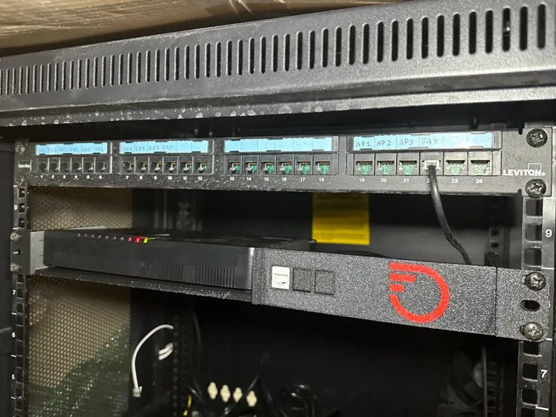 FRX523 1U 19" Rack mount