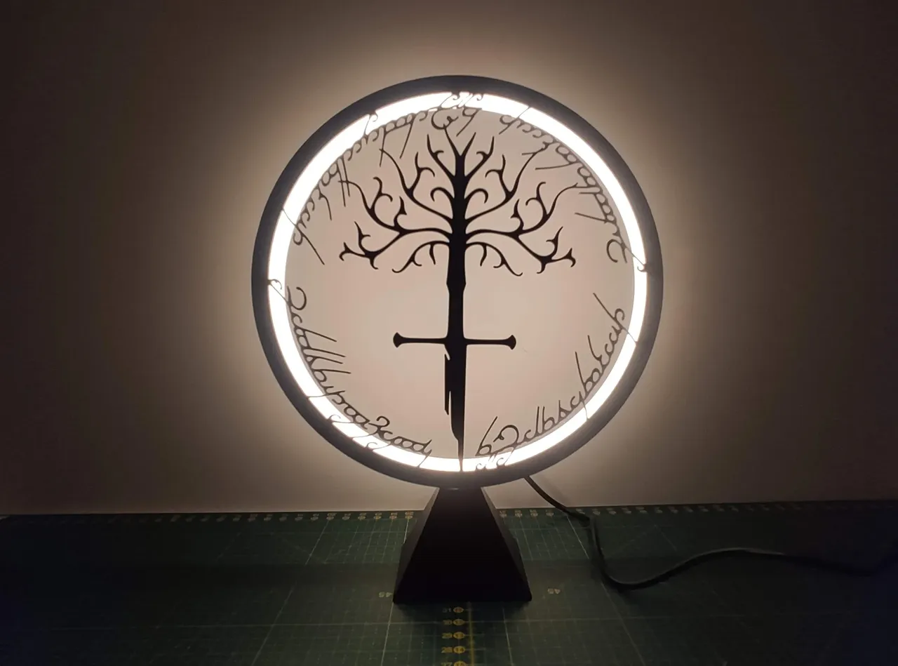 Ring Lamp with replaceable panels view 3