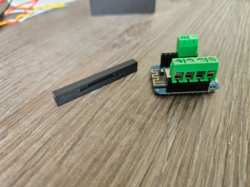 D1 Mini case with screen and optional sensor - Free 3D Print Model ...