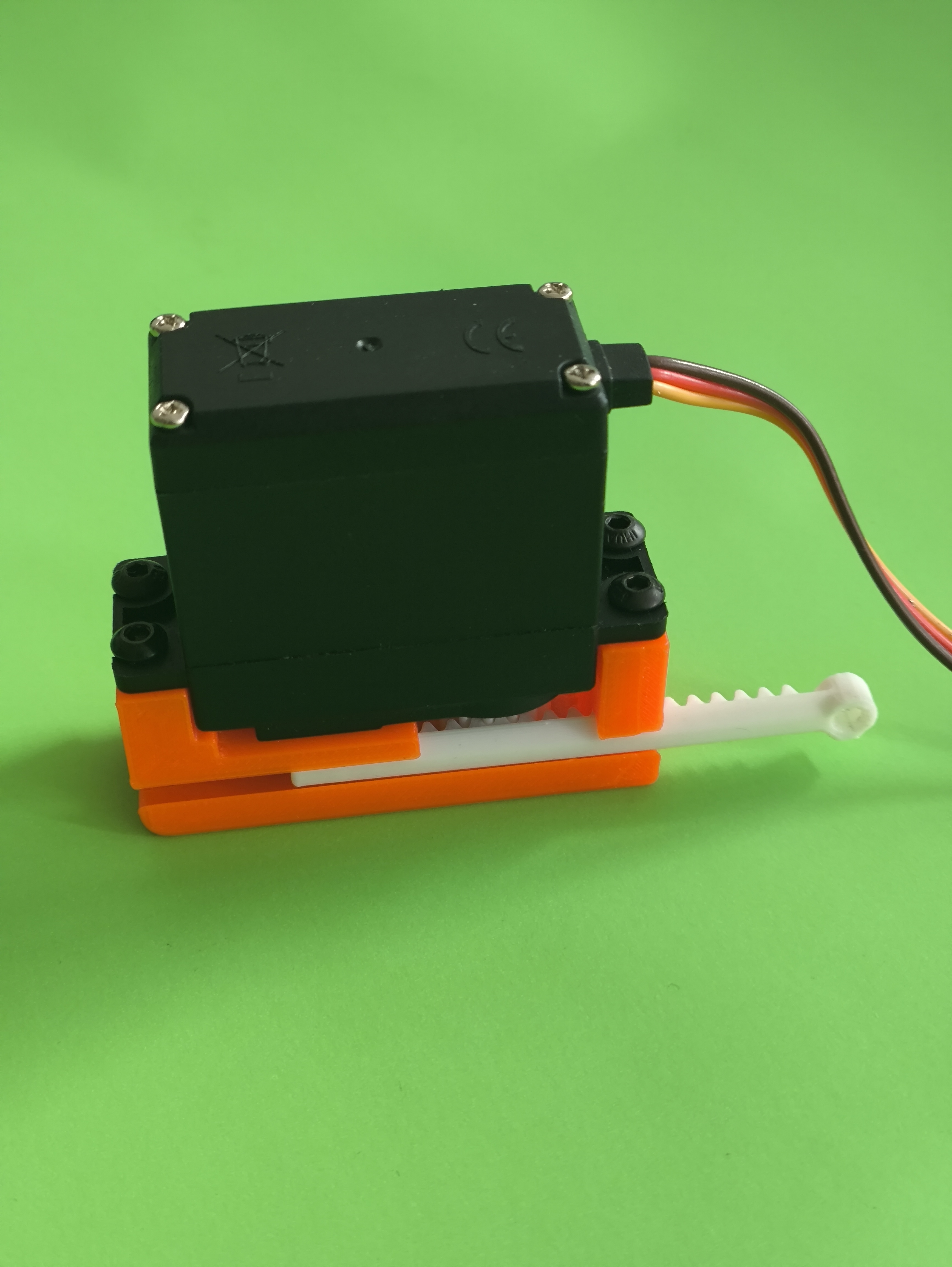 Miniatura 4 do modelo 3D 720度舵机