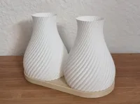 Schale für 2 Vasen