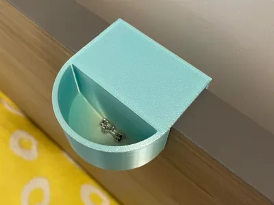 no supports Bedside Earring Holder (for 28.5mm Headboards)