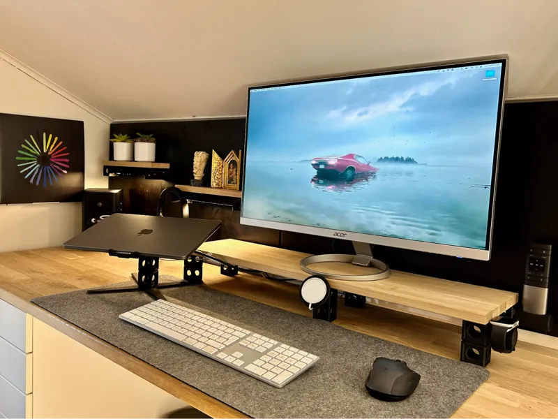 StackUp – A Modular Desk Organization System