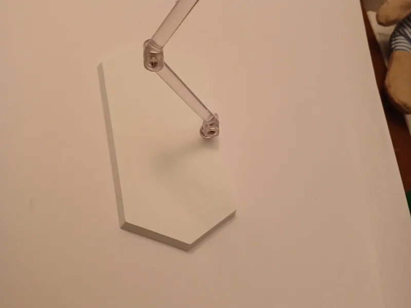 Figure stand with hole - base only