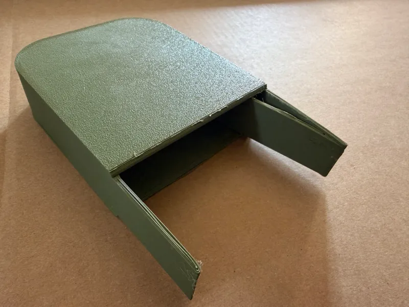 Airsoft M14 magazine pouch locking insert