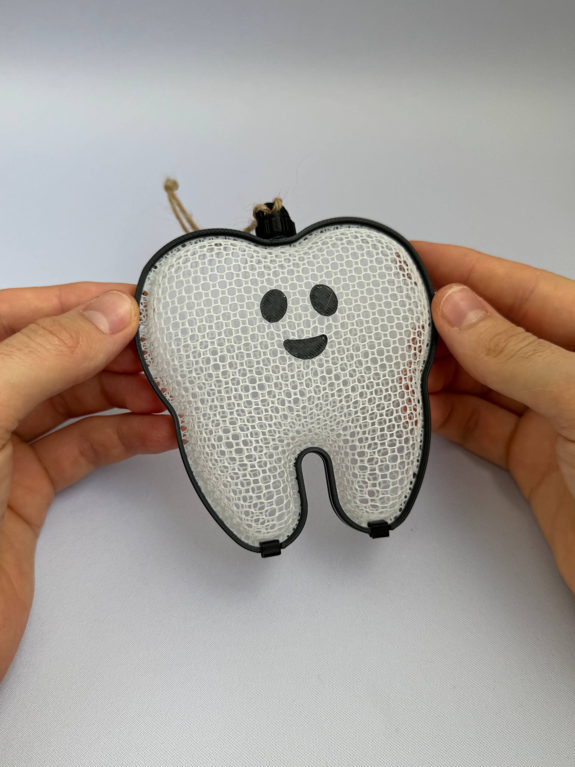 Thermoformed cute tooth - candy container - 1