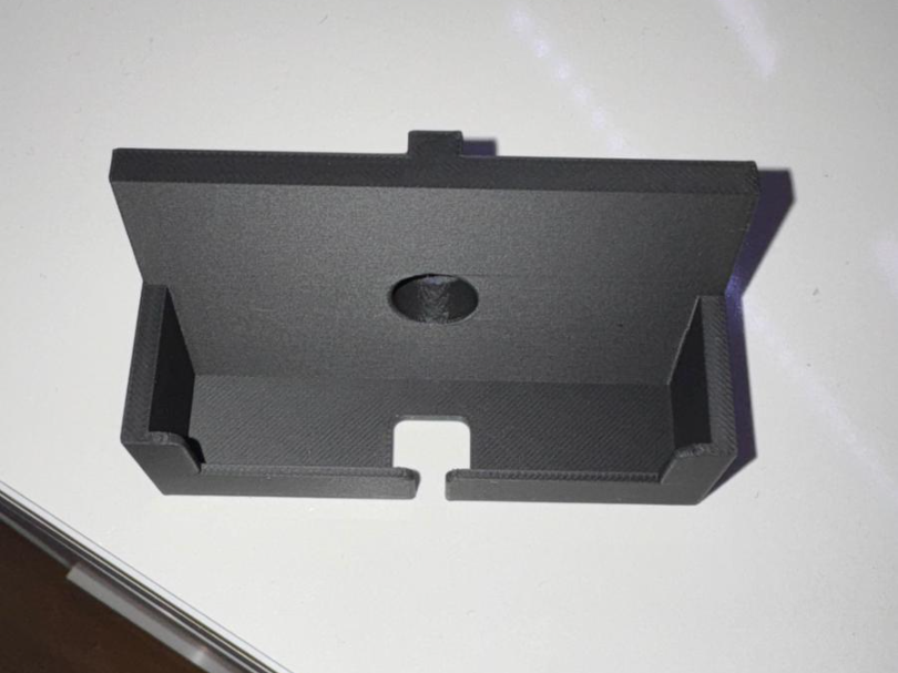 Handy Halter Simrig V2 - mit Öffnung für Ladekabel