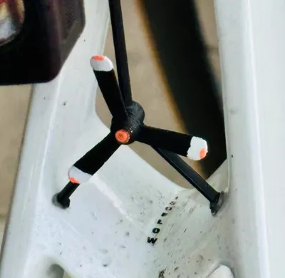 TREK Madone Hollow Fan