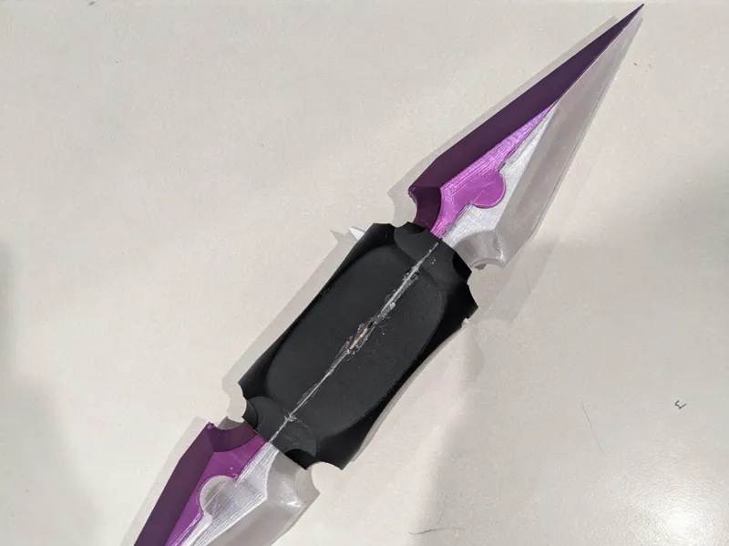Glow-In-The-Dark Double-Sided Dagger