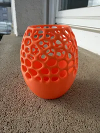 0.16mm layer, 2 walls, 10% infill, Speed: bridge: 25mm/s2