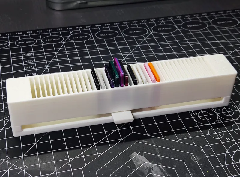 Linear Filament Swatch Holder - 40 Swatches