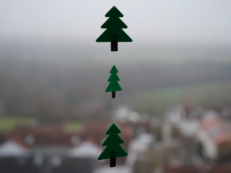 Christmas tree garland