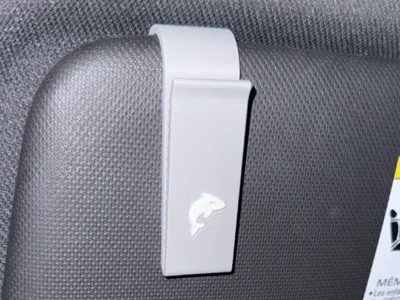 Sunglasses Clip w/ Whale