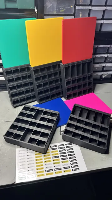 Bandeja organizadora: Tiny Screws Parts Tray — vista de referencia 4