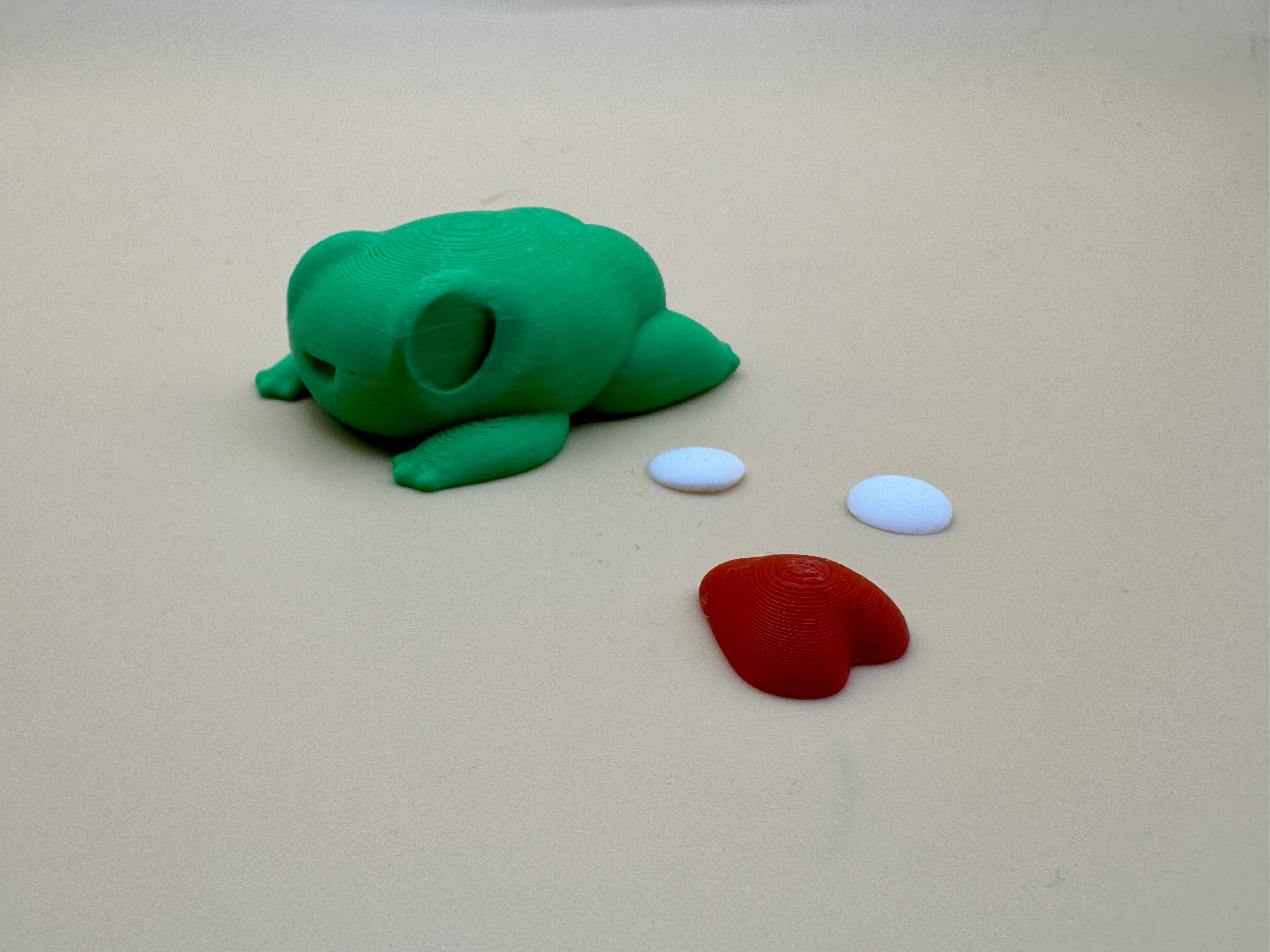 Miniatura 2 do modelo 3D Tiny Butt Frog - Hidden Heart