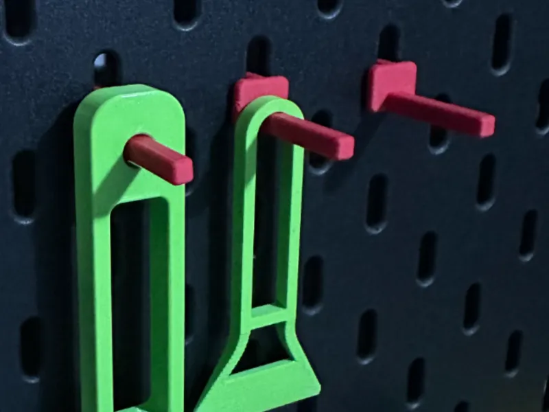Simple Hook for Skadis Pegboard