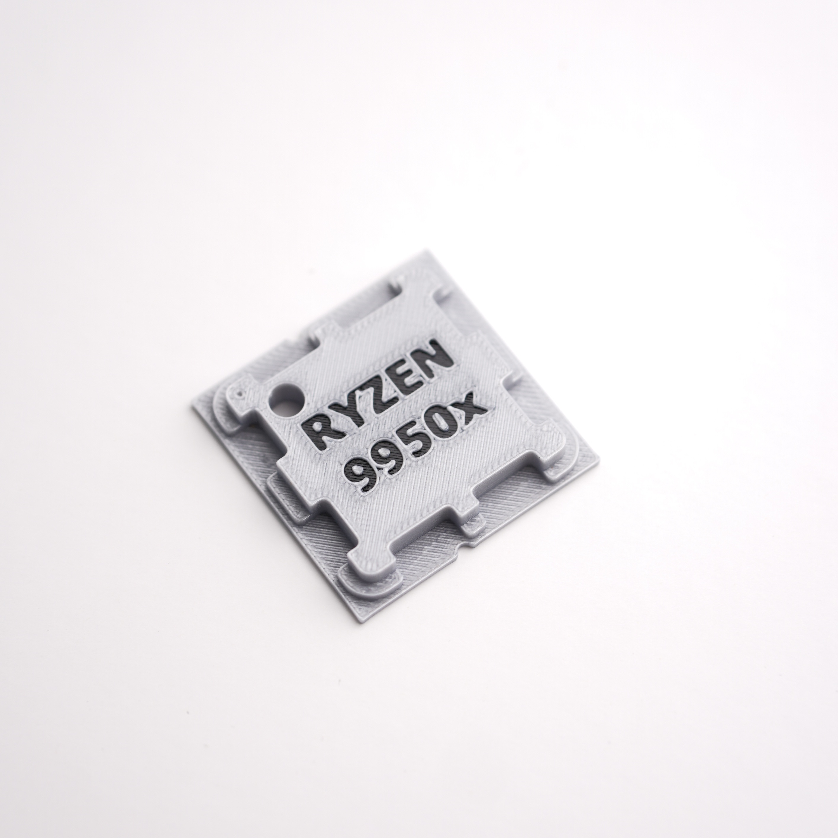 Miniatura 2 do modelo 3D AMD Intel全系cpu模型  可做主板保护盖&钥匙扣 覆盖大部分接口 英特尔 处理器 针脚上盖