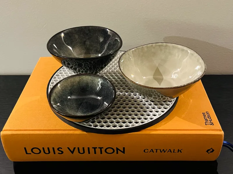 Round Honeycomb Placemat and Drip Tray 