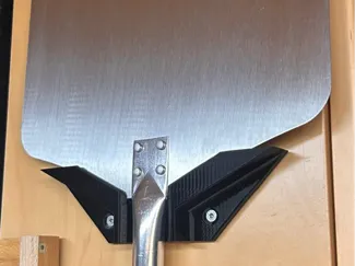 Halterung für Pizzaschieber/ Holder for Pizza Peel