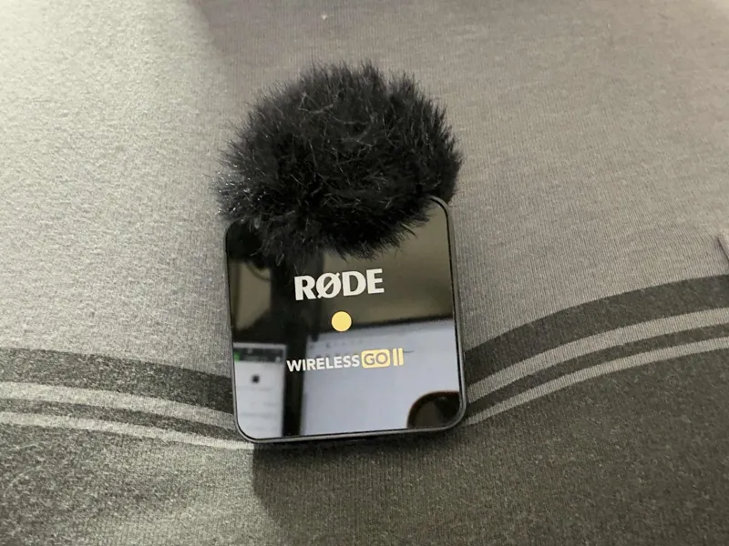RODE Wireless Go Mic 2 magnetic adapter.