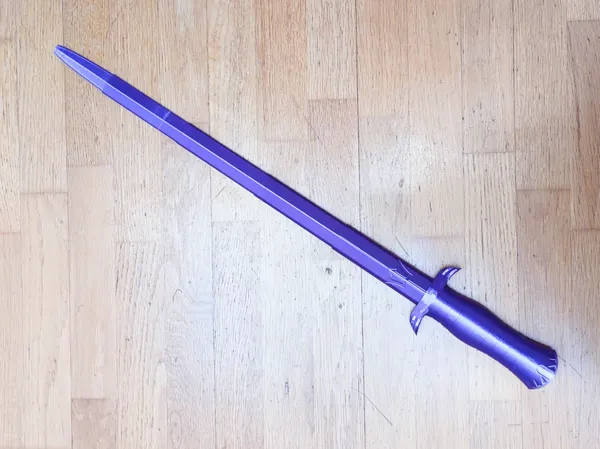 Épée longue rétractable