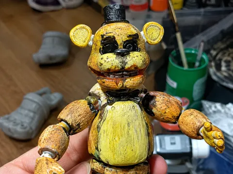 Figura decorativa: Golden Freddy | FNaF 3D Printable Figurine | — referencia de MakerWorld