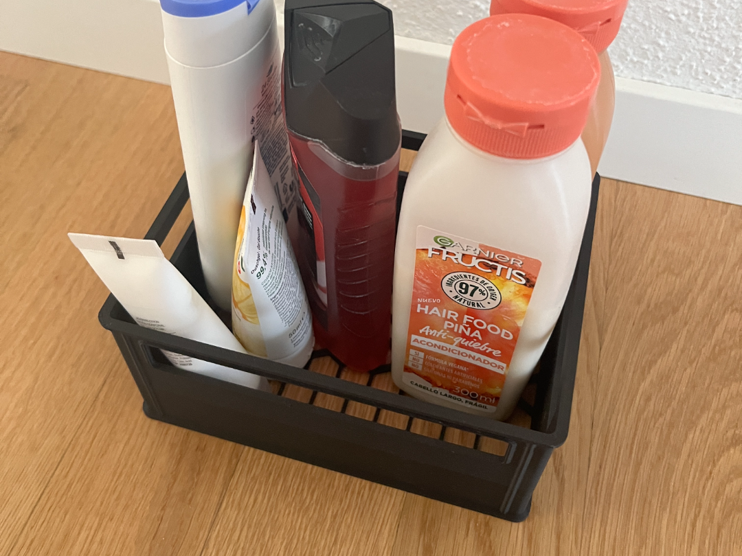 bottle crate for all diffrent things 