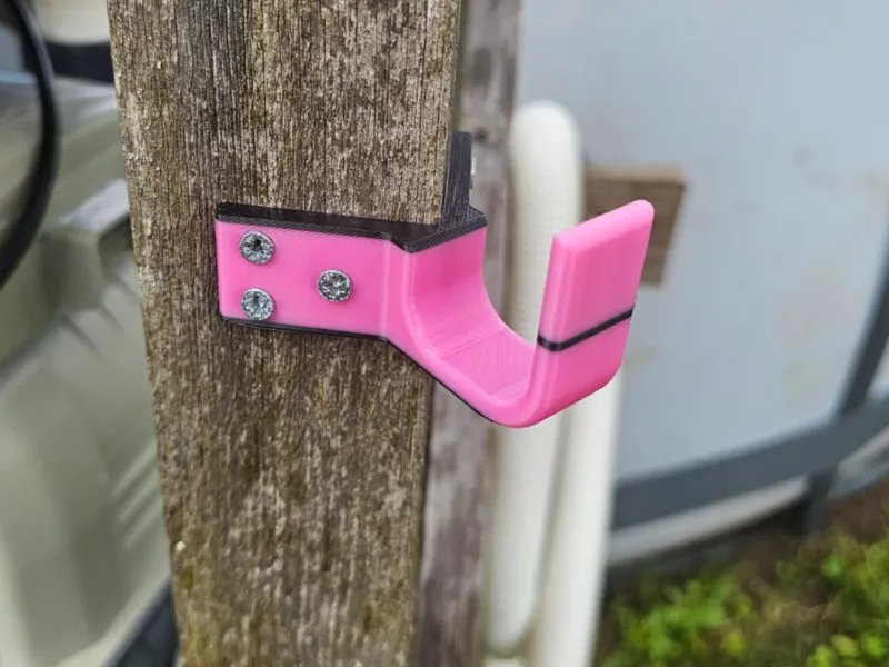 Haken für Gartenschlauchführung Pfosten