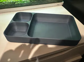 Brick sorting tray