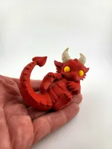 Фигурка на малък дракон