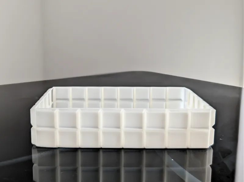Square pattern dish