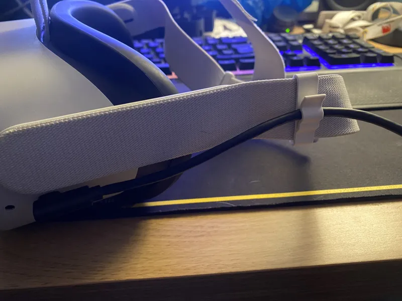 Oculus Quest 2 cable clip   