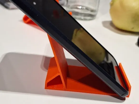 Simple Phone Holder
